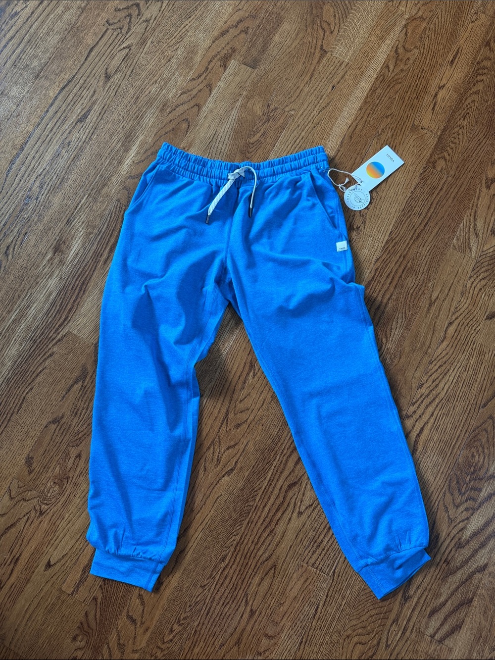 Vuori brand Women's Bright Blue Performance Jogger Sweatpants Size XS NWT